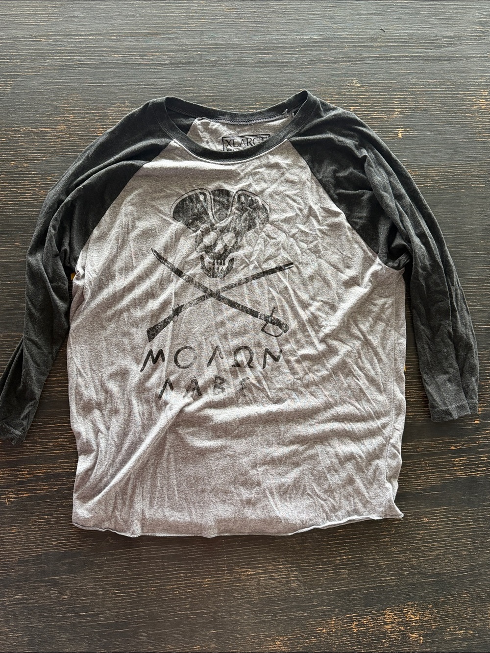 Men’s Raglan Baseball Tee – Gray & Black